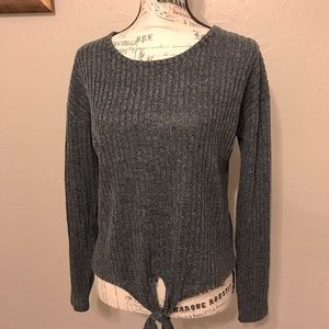 Long sleeve knit top